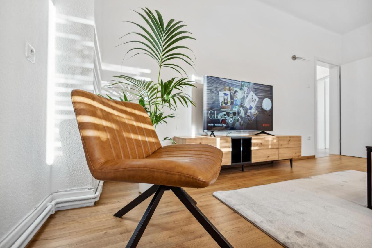 Mark 51-7 - Workplace - Netflix - Washer Dryer - Modern Design โบคุห์ม ภายนอก รูปภาพ